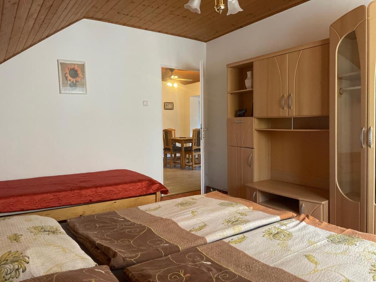 Jasmin Apartman Balatongyörök Buitenkant foto