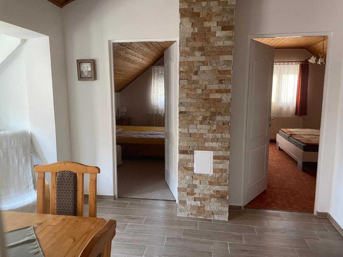 Jasmin Apartman Balatongyörök Buitenkant foto