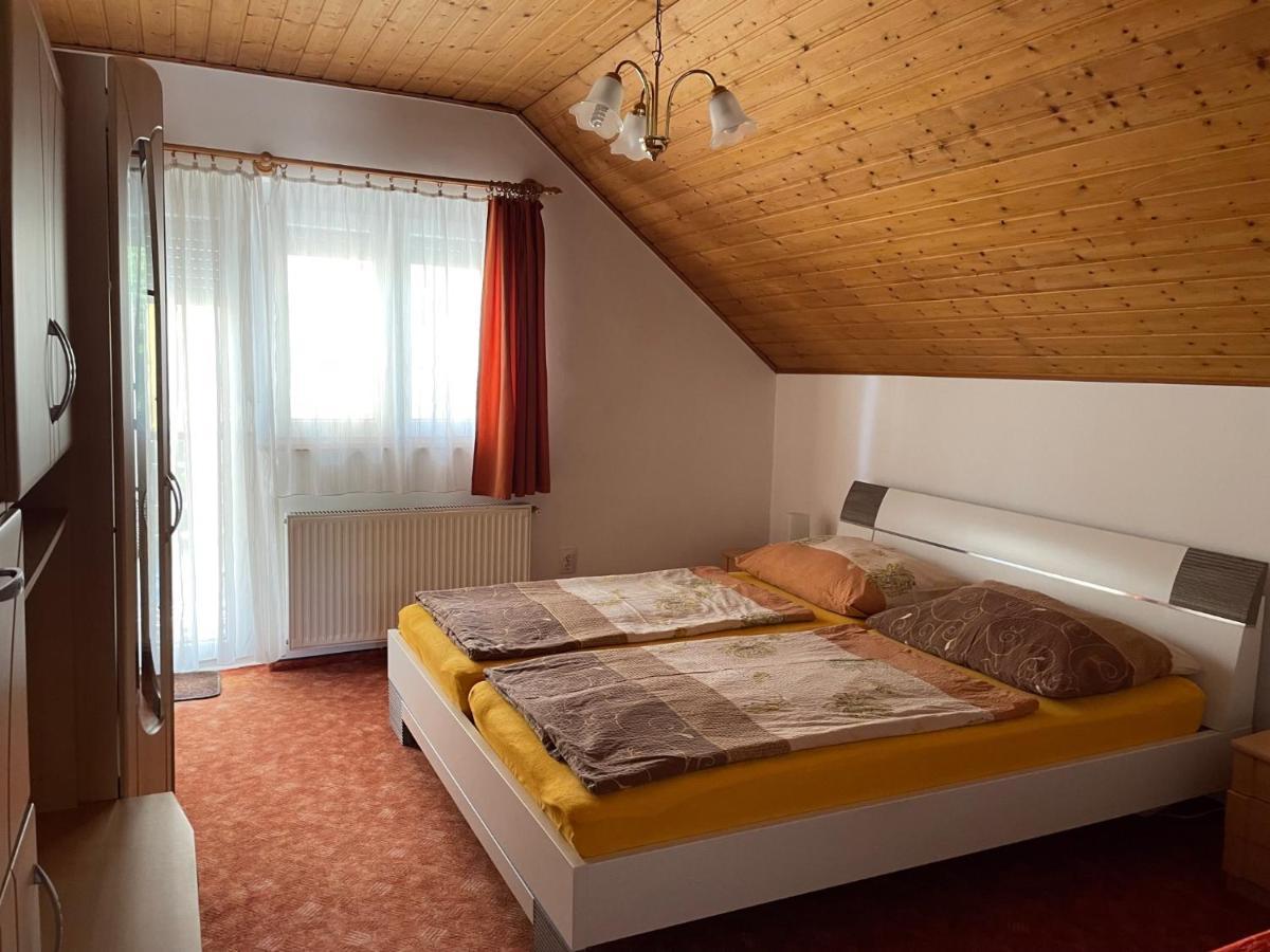 Jasmin Apartman Balatongyörök Buitenkant foto